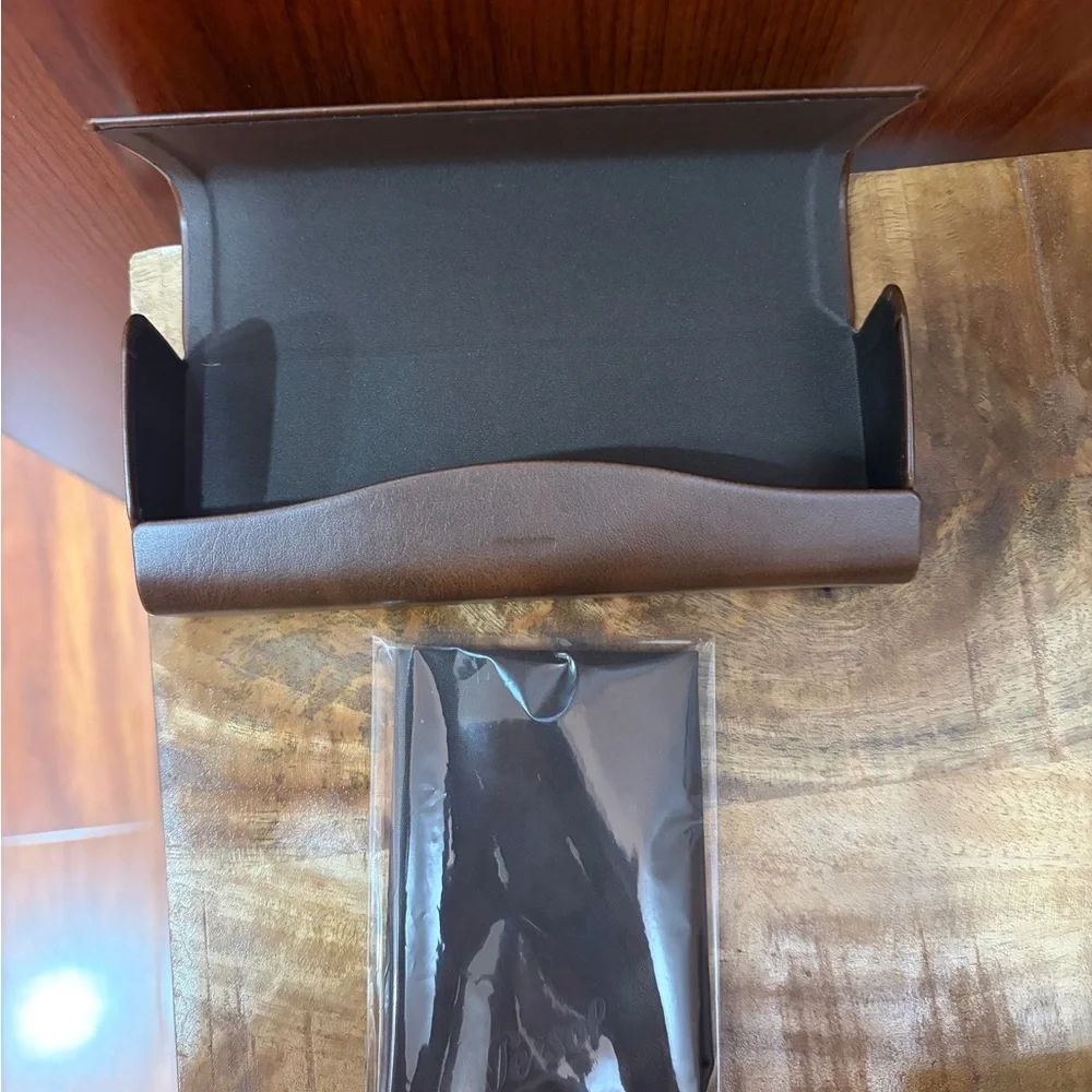 Persol Brown Leather Sunglasses Case - Picture 2 of 2